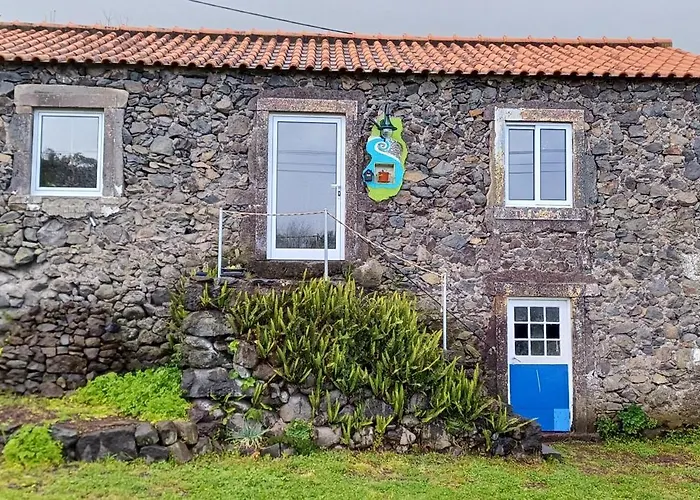 Casa Kasule - Rral4671 بيت للعطل Lajes das Flores
