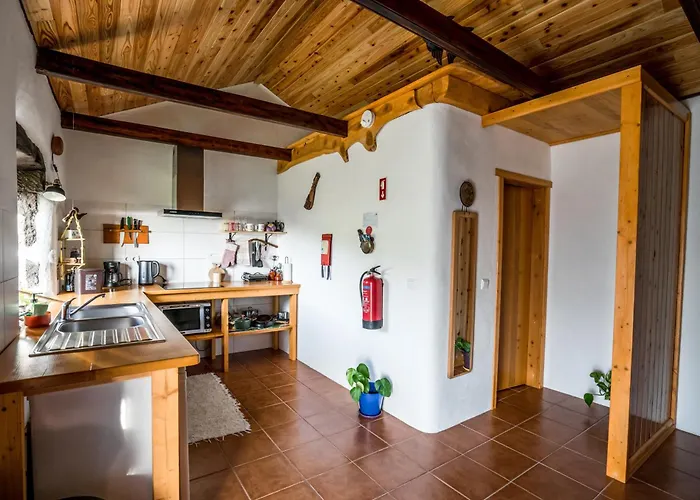 Casa Kasule - Rral4671 بيت للعطل Lajes das Flores